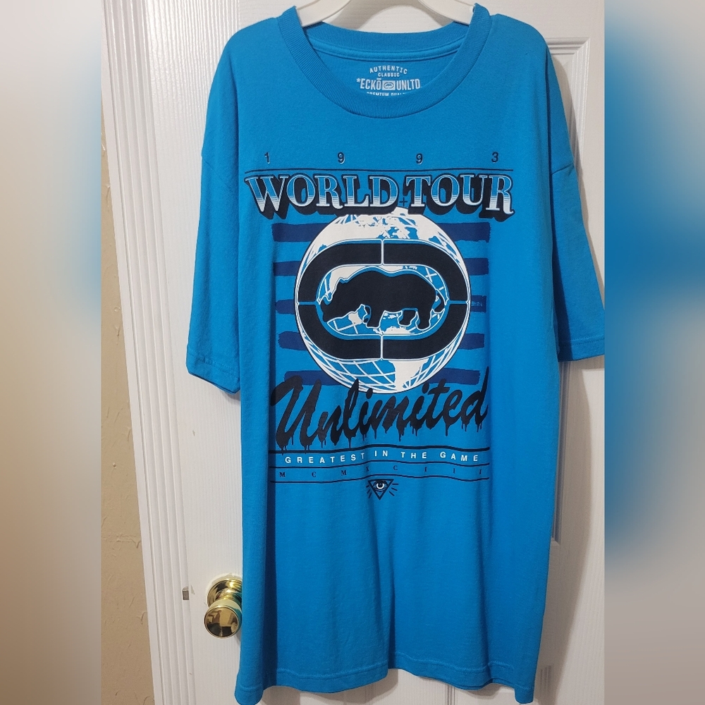 Ecko unltd. Mens size large blue with graphics